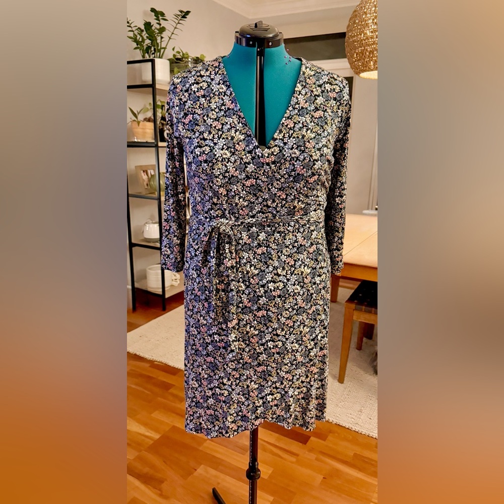 NWT | Ann Taylor LOFT | Floral Midi Wrap Tie Dress | L